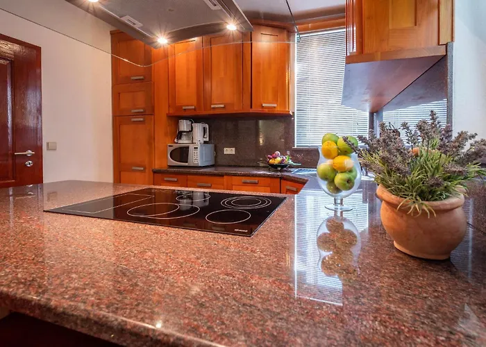 Lejlighed 3 Bedroom Awesome In Pula