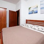 Nice Apartment In Pula With Swimming Pool * Pula