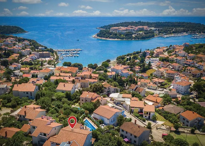 3 Bedroom Awesome In Daire Pula