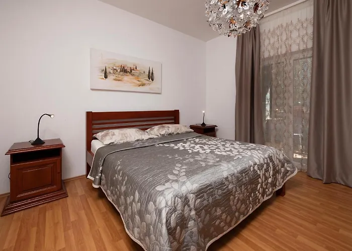 3 Bedroom Awesome In