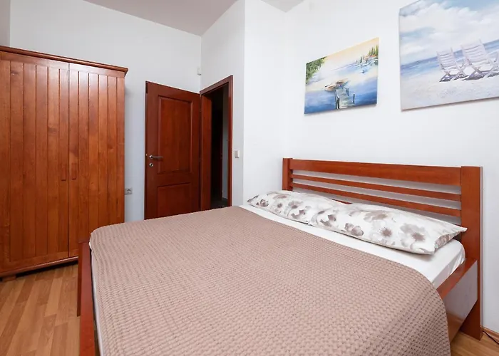 3 Bedroom Awesome In * 普拉