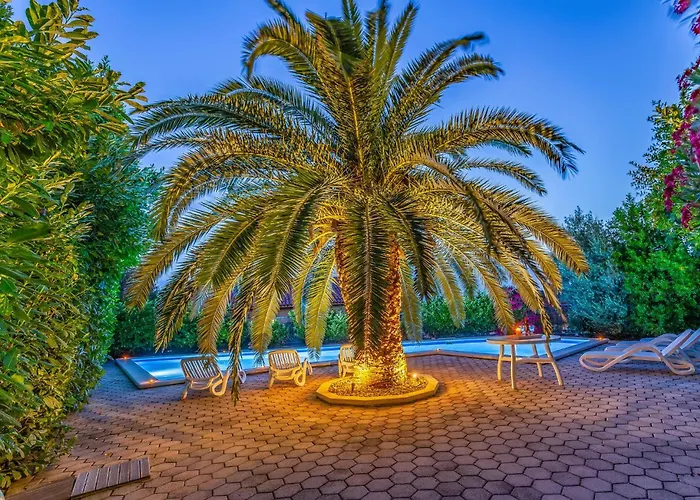 Appartement 3 Bedroom Awesome In