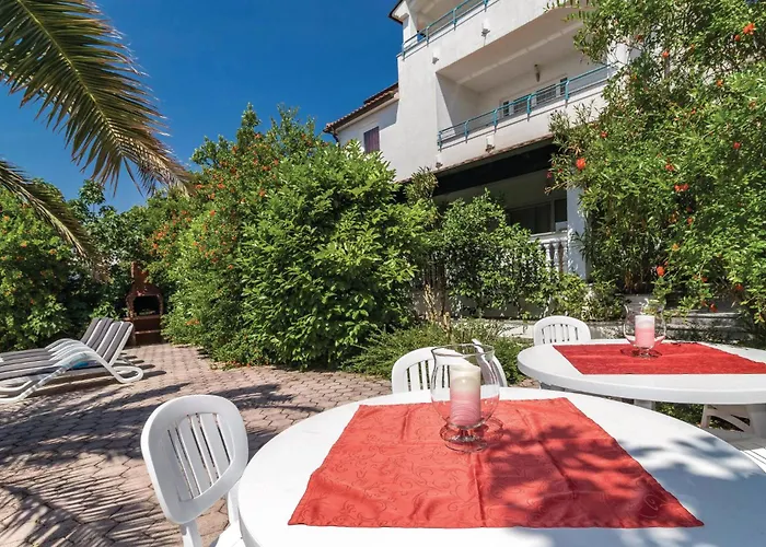 3 Bedroom Awesome In *